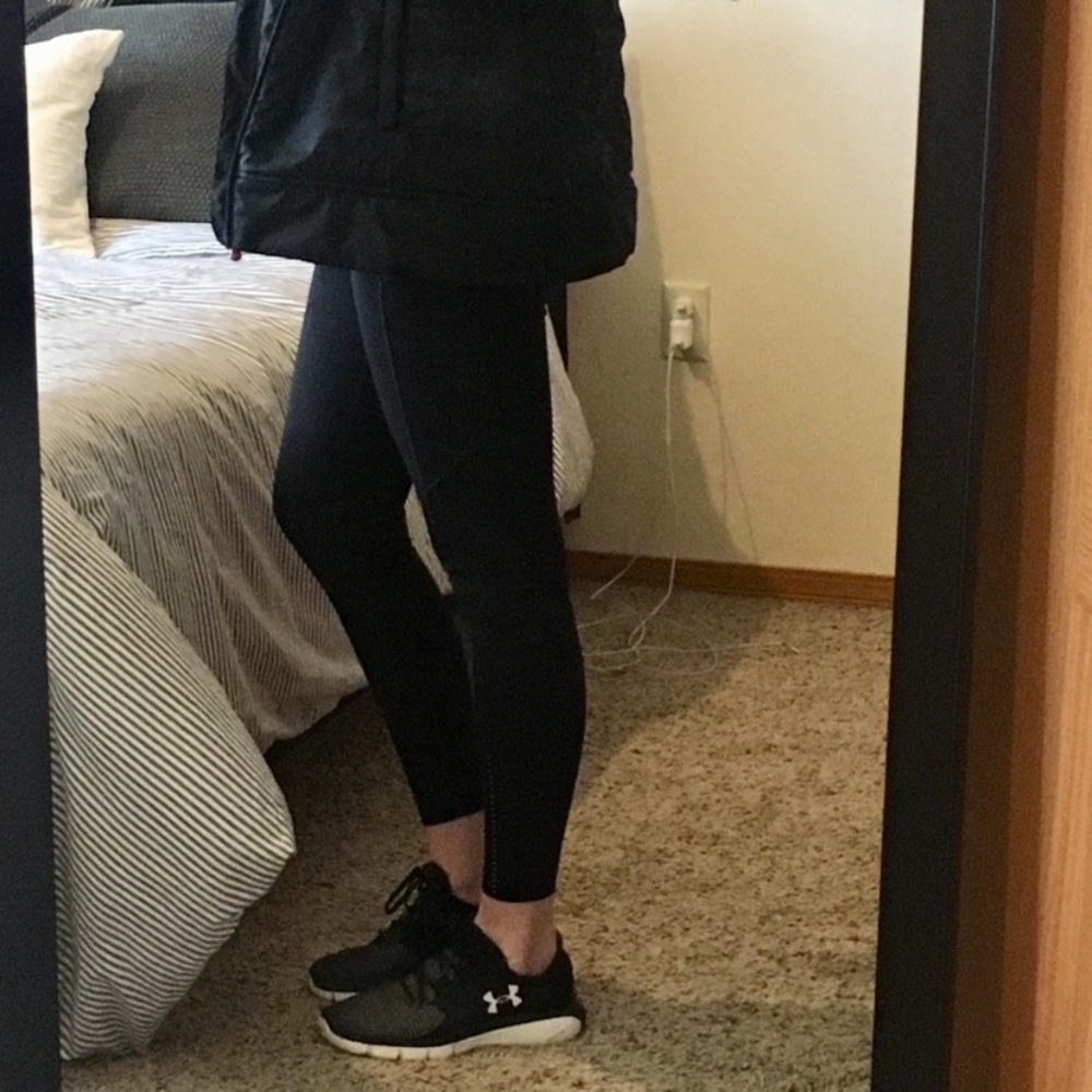 Under Armour Jacket - Picture 3 of 5